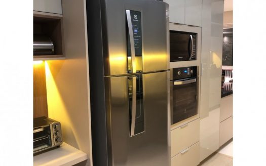 Apartment with architectural and luminotechnical designs