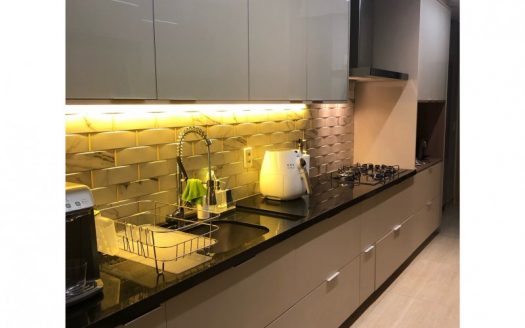 Apartment with architectural and luminotechnical designs