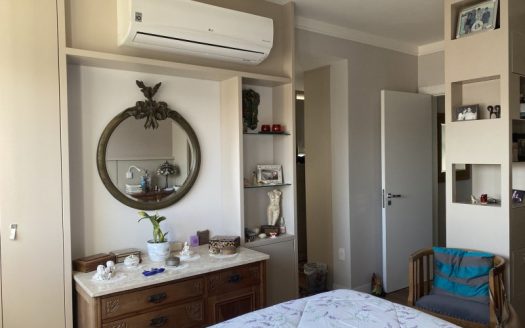 Semi furnished apartment in privileged region