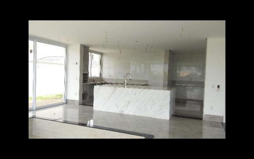 Beautiful house in the best condominium in Goiana