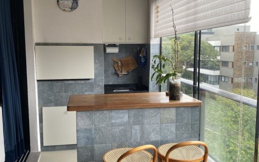Semi furnished apartment in privileged region