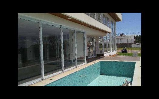 Beautiful house in the best condominium in Goiana