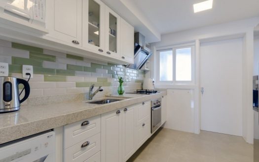Semi furnished apartment in privileged region