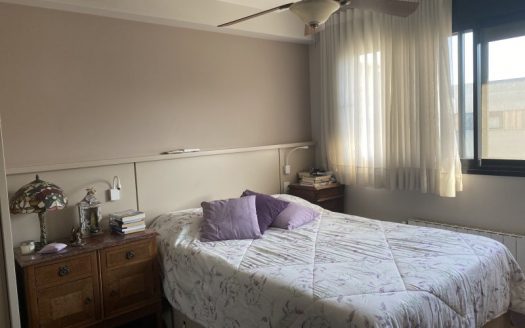 Semi furnished apartment in privileged region