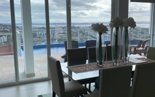 Dream house with a view of 1 million dollars