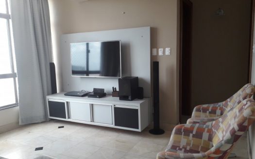 Luxurious triplex penthouse furnished in prime area