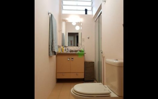 Single story house in City Lapa area. Immaculate, must see