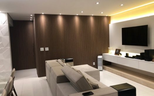 Apartment with architectural and luminotechnical designs