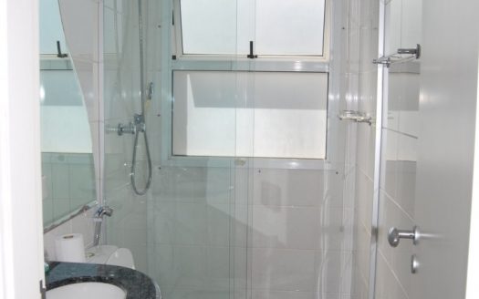 Spacious apartment with panoramic view to shopping center