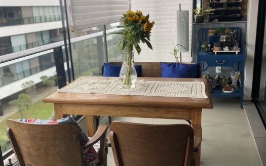 Semi furnished apartment in privileged region