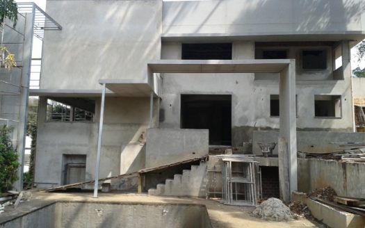 Super valued land facing the Sao Lourenco Park