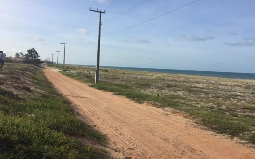 Land in subdivision on the beach Uruau excellent location