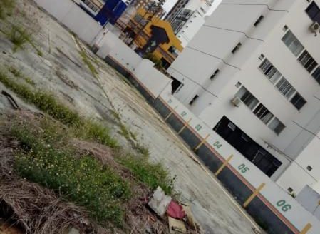 Excellent ground near vip trade