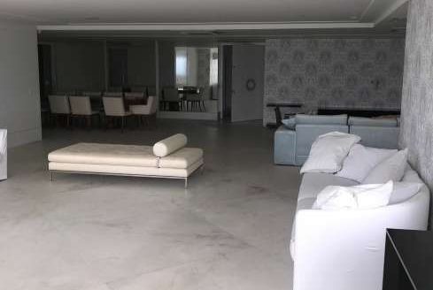 Furnished apartment in the famous Areia Preta neighborhood