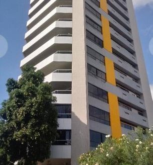 Spacious apartment in the condominium Portal do Jardim