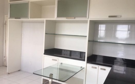 Spacious apartment in the condominium Portal do Jardim