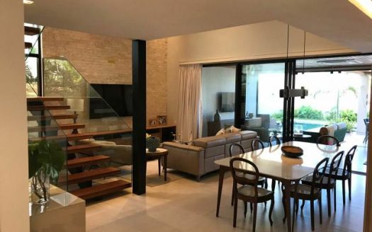 High standard house in Alphaville