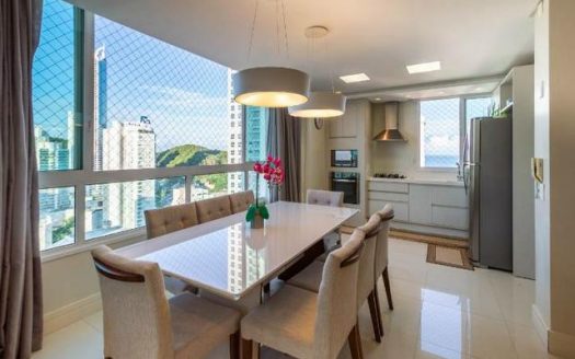Furnished apartment in prime area of ​​Balneario