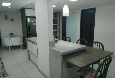 Beautiful apartment next to the Convention Center