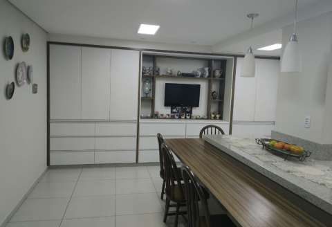 Beautiful apartment next to the Convention Center