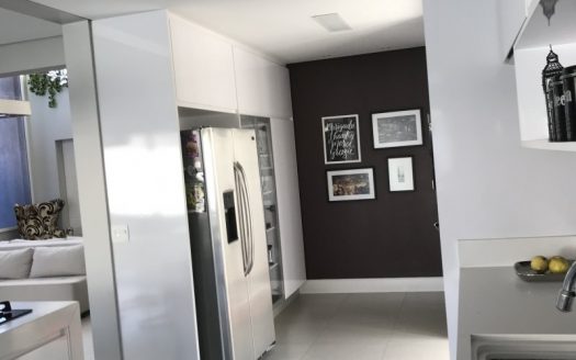 Beautiful and modern house in Jundiai