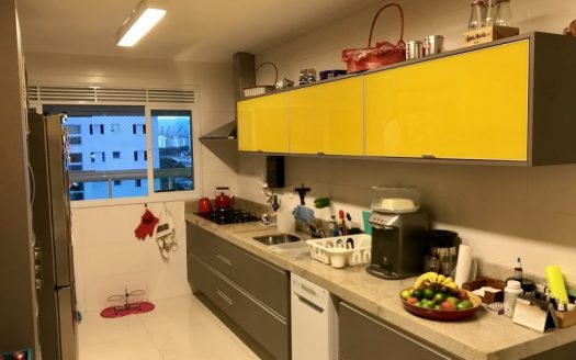 High standard apartment in Ponta da Praia