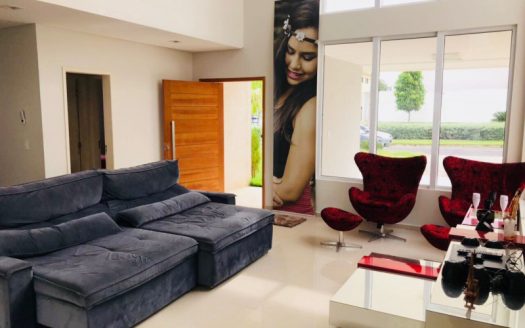 Furnished house in the best condominium in the city