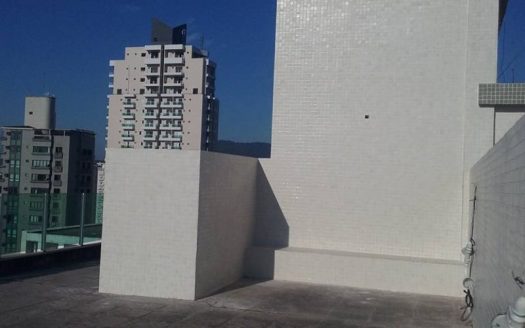 Triplex penthouse in Ponta da Praia