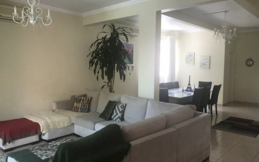 Wonderful house in Embare