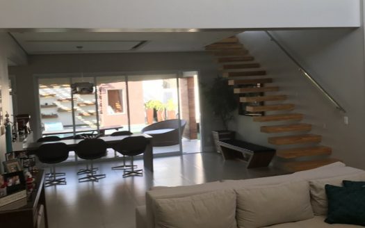 Beautiful and modern house in Jundiai