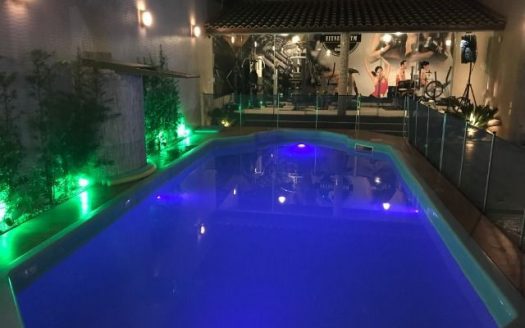 Mansion priced below the market