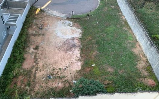 Double plot in Jardim Santa Tereza Condominium