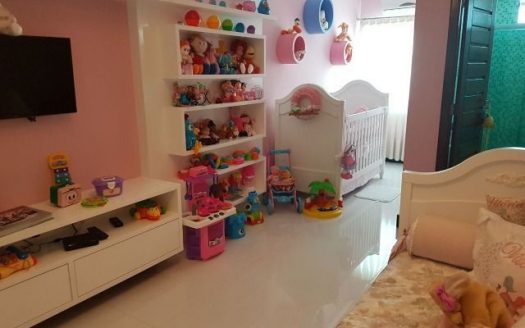 Mansion priced below the market