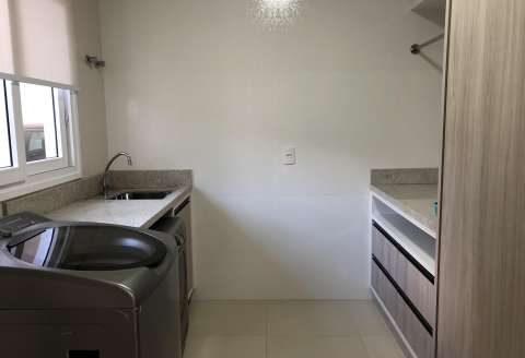 New modern house in the best region of Joinville