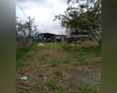 Excellent corner lot in Chico de Paula
