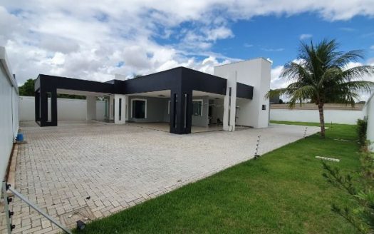 High standard house next to UFRR