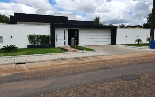 High standard house next to UFRR