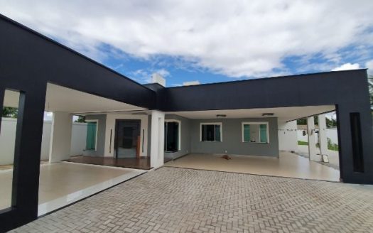 High standard house next to UFRR