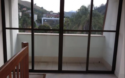 Triplex penthouse in Itaipava