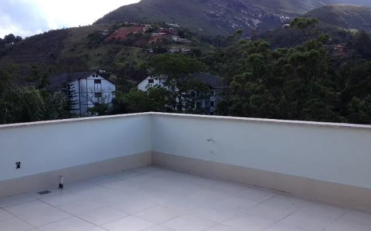 Triplex penthouse in Itaipava