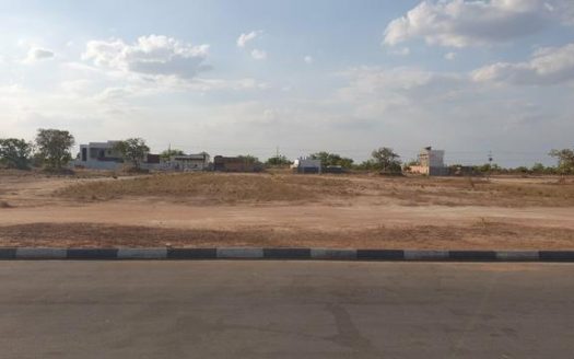 Exciting land next to the Garden Shopping
