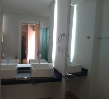 Beautiful apartment in the Condominium Plaza in Vienna