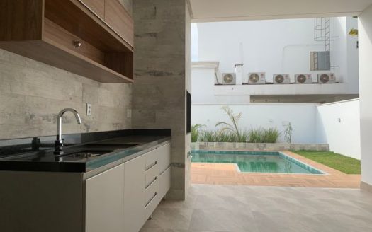 High standard house in Santarém condominium