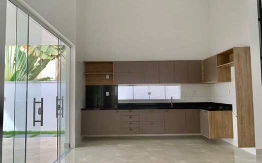 High standard house in Santarém condominium