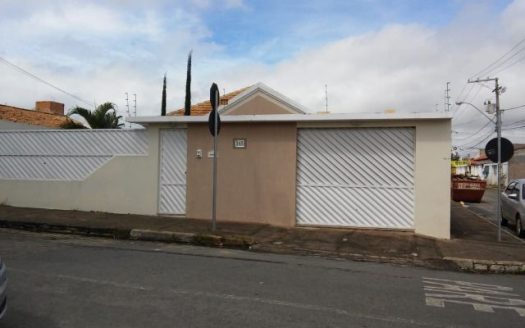 Beautiful house in Recreio near Praça do Gil