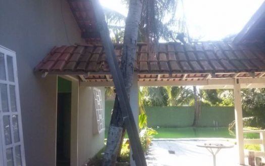 American colonial style house in Caranazal