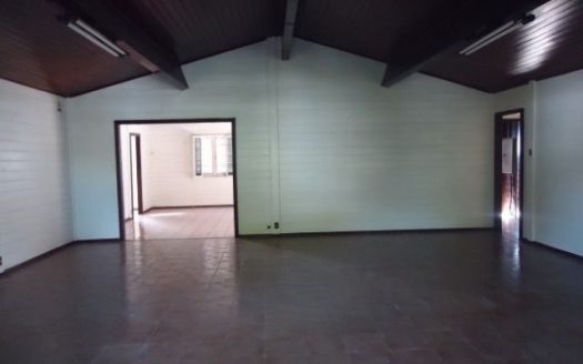 American colonial style house in Caranazal