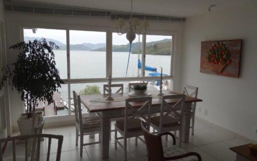 Heavenly house in Mambucaba