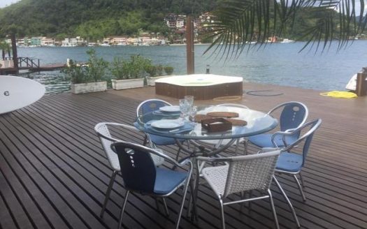 Heavenly house in Mambucaba