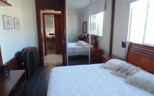 Elegant and modern house in Portinho